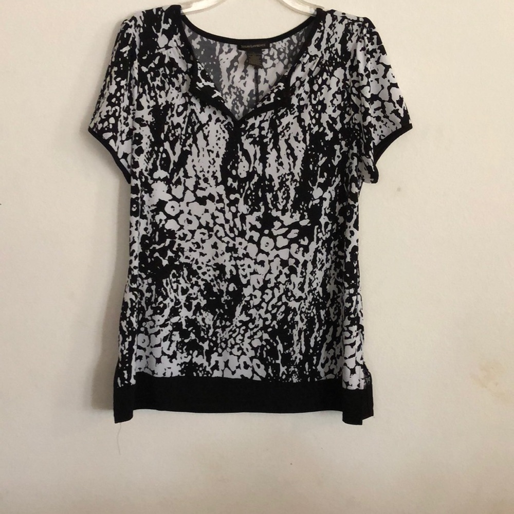 Susan Lawrence top